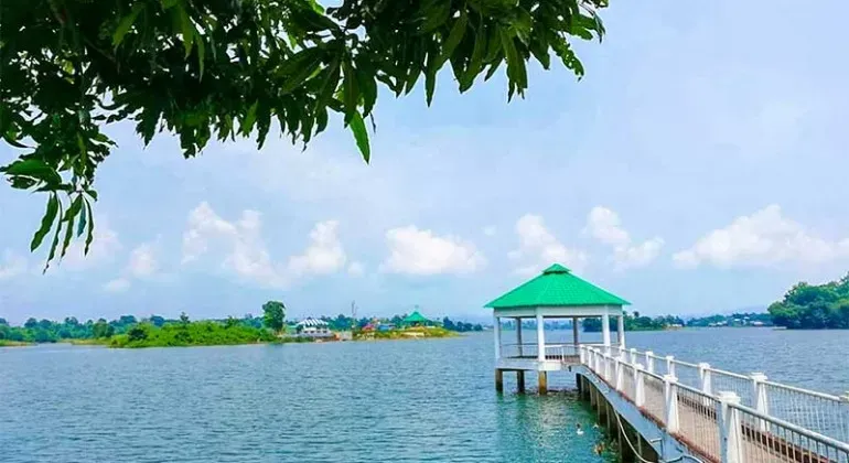 অরোনাক হলিডে রিসোর্ট