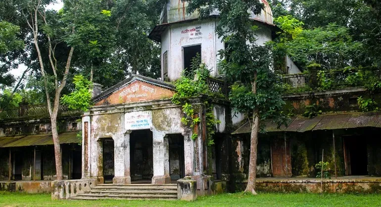 Atharabari Zamidar Bari Mymensingh