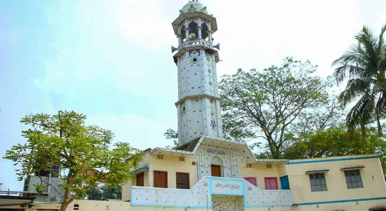 Burir Hat Jame Masjid Shariatpur