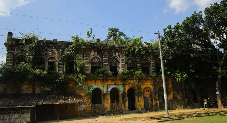 হরিপুর রাজবাড়ী ঠাকুরগাঁও