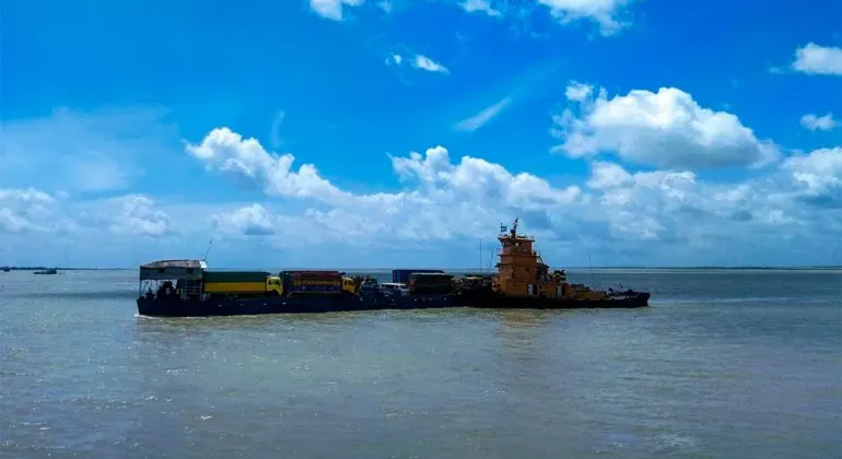 Mawa Ferry Ghat Munshiganj