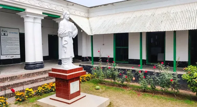 Rabindra Kachari Bari Naogaon