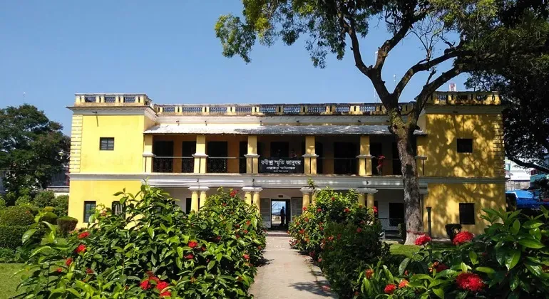 Rabindranath Tagores Kacharibari Sirajganj