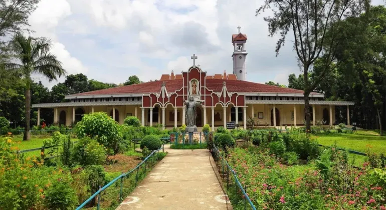 সেন্ট নিকোলাস চার্চ গাজীপুর